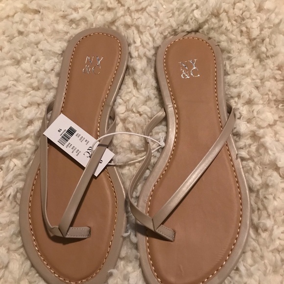 Sandals - Picture 1 of 3